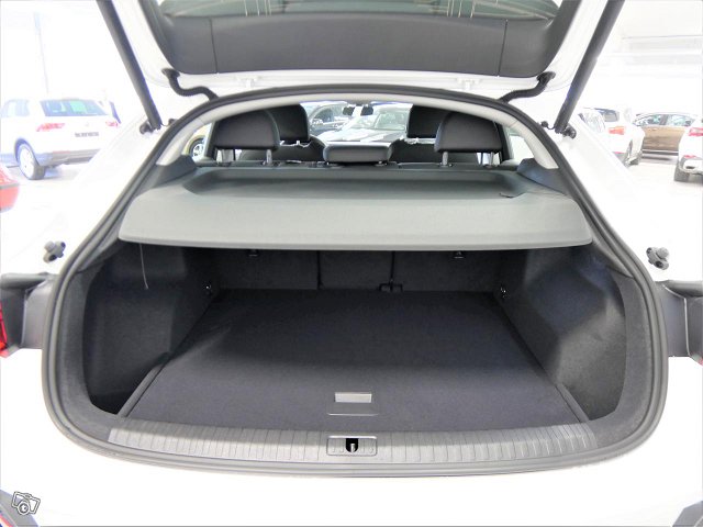 Audi Q3 5