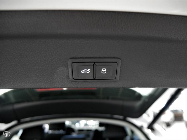 Audi Q3 6