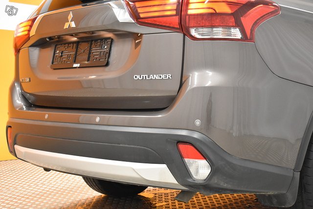 Mitsubishi Outlander 9