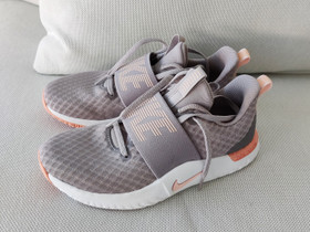 Nike treenikengät, 36.5, Kuntoilu ja fitness, Urheilu ja ulkoilu, Oulu, Tori.fi Nike treenikengät, 36.5, Kuntoilu ja fitness, Urheilu ja ulkoilu, Oulu, Tori.fi