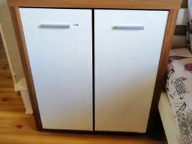 Kaappi ja hylly, Hyllyt ja säilytys, Sisustus ja huonekalut, Kotka, Tori.fi Kaappi ja hylly, Hyllyt ja säilytys, Sisustus ja huonekalut, Kotka, Tori.fi