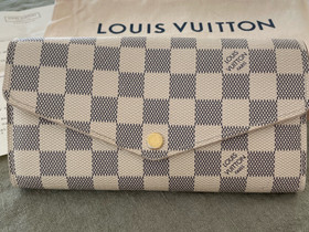 Louis Vuitton Sarah-lompakko, Muut asusteet, Asusteet ja kellot, Pirkkala, Tori.fi Louis Vuitton Sarah-lompakko, Muut asusteet, Asusteet ja kellot, Pirkkala, Tori.fi