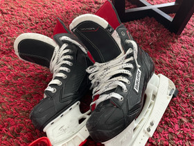 Bauer vapor luistimet, Jääkiekko ja luistelu, Urheilu ja ulkoilu, Jyväskylä, Tori.fi Bauer vapor luistimet, Jääkiekko ja luistelu, Urheilu ja ulkoilu, Jyväskylä, Tori.fi