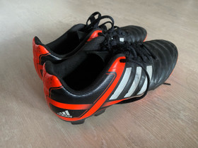 Adidas TRX FG nappikset, Jalkapallo, Urheilu ja ulkoilu, Kotka, Tori.fi Adidas TRX FG nappikset, Jalkapallo, Urheilu ja ulkoilu, Kotka, Tori.fi