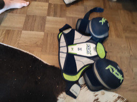 Rbk jofa rinta panssari, Jääkiekko ja luistelu, Urheilu ja ulkoilu, Hämeenlinna, Tori.fi Rbk jofa rinta panssari, Jääkiekko ja luistelu, Urheilu ja ulkoilu, Hämeenlinna, Tori.fi