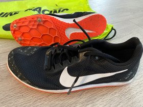 Nike piikkarit, Juoksu ja lenkkeily, Urheilu ja ulkoilu, Hausjärvi, Tori.fi Nike piikkarit, Juoksu ja lenkkeily, Urheilu ja ulkoilu, Hausjärvi, Tori.fi