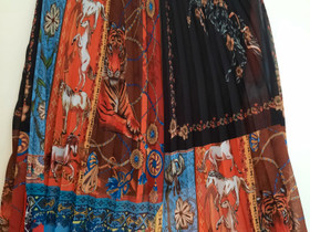 Uusi Desigual-merkkinen pliseerattu hame, koko 42, Vaatteet ja kengät, Valkeakoski, Tori.fi Uusi Desigual-merkkinen pliseerattu hame, koko 42, Vaatteet ja kengät, Valkeakoski, Tori.fi
