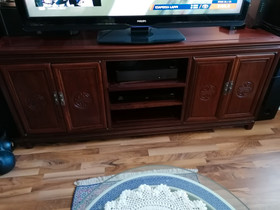 Tv-taso, ruusupuinen, Hyllyt ja säilytys, Sisustus ja huonekalut, Riihimäki, Tori.fi Tv-taso, ruusupuinen, Hyllyt ja säilytys, Sisustus ja huonekalut, Riihimäki, Tori.fi