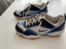 Nike sisäpelikengät koko 39, Pallopelit, Urheilu ja ulkoilu, Rovaniemi, Tori.fi Nike sisäpelikengät koko 39, Pallopelit, Urheilu ja ulkoilu, Rovaniemi, Tori.fi