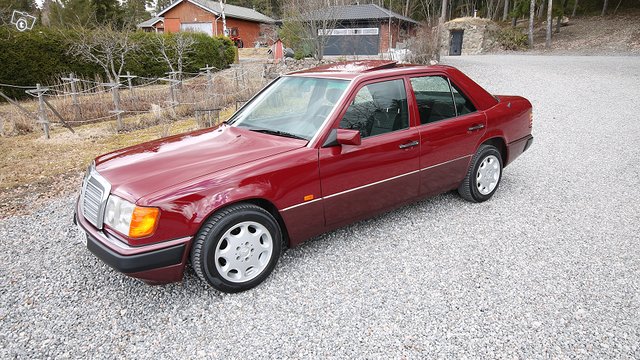 Mercedes-Benz E-sarja 2