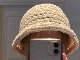 Virkattu bucket hat, Laukut ja hatut, Asusteet ja kellot, Hattula, Tori.fi Virkattu bucket hat, Laukut ja hatut, Asusteet ja kellot, Hattula, Tori.fi
