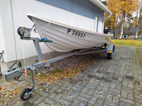 Suvi Soutupalta 605, Tohatsu 9,8 ja traileri, Moottoriveneet, Veneet, Rovaniemi, Tori.fi Suvi Soutupalta 605, Tohatsu 9,8 ja traileri, Moottoriveneet, Veneet, Rovaniemi, Tori.fi