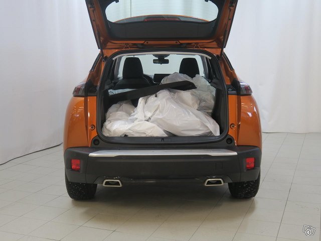 Peugeot 2008 7