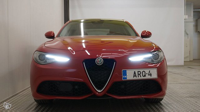 Alfa Romeo Giulia 9