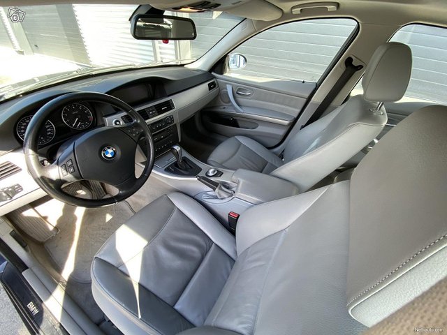BMW 330 13