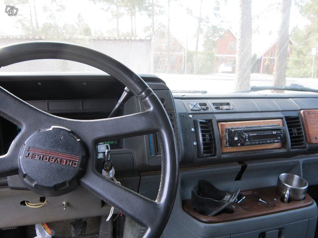 Chevrolet Astro 8