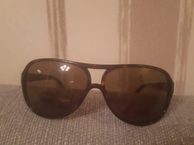 Hugo Boss aurinkolasit, Muut asusteet, Asusteet ja kellot, Tampere, Tori.fi Hugo Boss aurinkolasit, Muut asusteet, Asusteet ja kellot, Tampere, Tori.fi