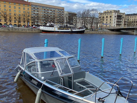 Buster Magnum ajotunnit vain 279h, Moottoriveneet, Veneet, Turku, Tori.fi Buster Magnum ajotunnit vain 279h, Moottoriveneet, Veneet, Turku, Tori.fi