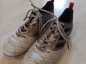 Adidas 17.1 naisten jalkapallokengät koko 38 2/3, Jalkapallo, Urheilu ja ulkoilu, Lempäälä, Tori.fi Adidas 17.1 naisten jalkapallokengät koko 38 2/3, Jalkapallo, Urheilu ja ulkoilu, Lempäälä, Tori.fi