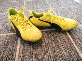 Puma Universal Nappikset 39., Jalkapallo, Urheilu ja ulkoilu, Kouvola, Tori.fi Puma Universal Nappikset 39., Jalkapallo, Urheilu ja ulkoilu, Kouvola, Tori.fi
