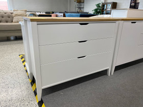 UUSI Lipasto valkoinen/tammi, Hyllyt ja säilytys, Sisustus ja huonekalut, Jyväskylä, Tori.fi UUSI Lipasto valkoinen/tammi, Hyllyt ja säilytys, Sisustus ja huonekalut, Jyväskylä, Tori.fi