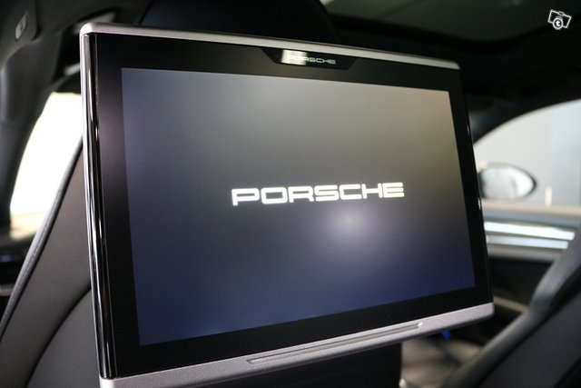 Porsche Panamera 25