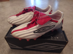 Umbro nappikset 38, Jalkapallo, Urheilu ja ulkoilu, Lahti, Tori.fi Umbro nappikset 38, Jalkapallo, Urheilu ja ulkoilu, Lahti, Tori.fi