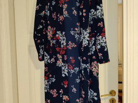 Cubus kimono xs, Vaatteet ja kengät, Lempäälä, Tori.fi Cubus kimono xs, Vaatteet ja kengät, Lempäälä, Tori.fi