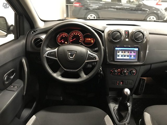 Dacia Sandero 9