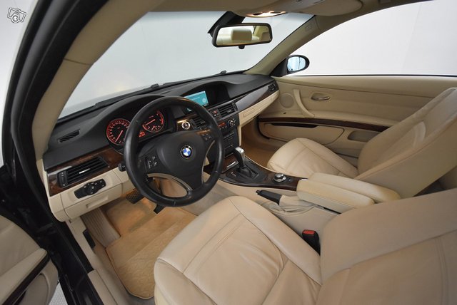 BMW 3-SARJA 11
