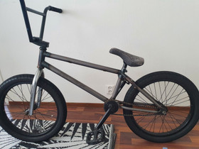 Bmx, Kilpapyörät, Polkupyörät ja pyöräily, Iisalmi, Tori.fi Bmx, Kilpapyörät, Polkupyörät ja pyöräily, Iisalmi, Tori.fi