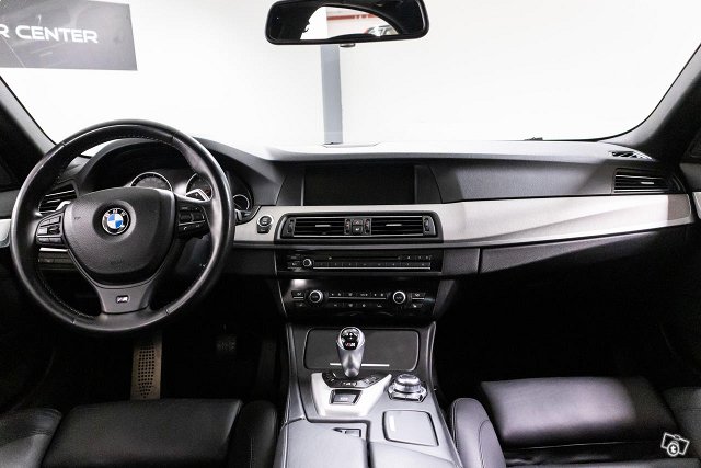 BMW M5 10