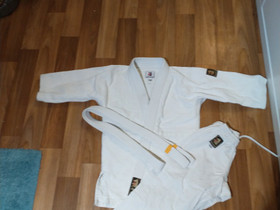 Jujutsu/aikido puku, Kamppailulajit, Urheilu ja ulkoilu, Kaarina, Tori.fi Jujutsu/aikido puku, Kamppailulajit, Urheilu ja ulkoilu, Kaarina, Tori.fi
