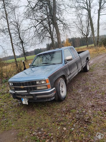 Chevrolet Silverado 4