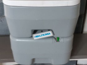 Kemiallinen WC, Matkailuautojen tarvikkeet, Matkailuautojen tarvikkeet, Jämsä, Tori.fi Kemiallinen WC, Matkailuautojen tarvikkeet, Matkailuautojen tarvikkeet, Jämsä, Tori.fi