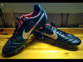 Nike Tiempo Legends SG 47 SAA TARJOTA, Jalkapallo, Urheilu ja ulkoilu, Lappeenranta, Tori.fi Nike Tiempo Legends SG 47 SAA TARJOTA, Jalkapallo, Urheilu ja ulkoilu, Lappeenranta, Tori.fi