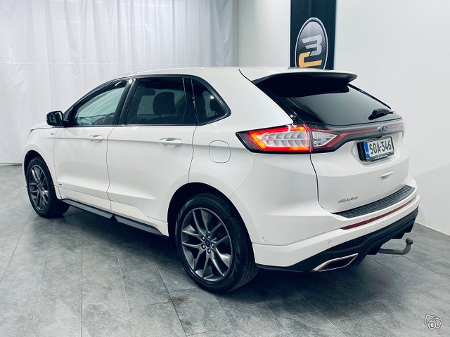 Ford Edge 13