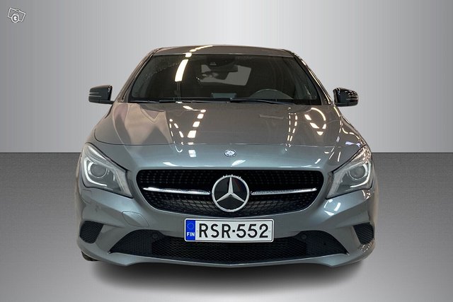 Mercedes-Benz CLA 4