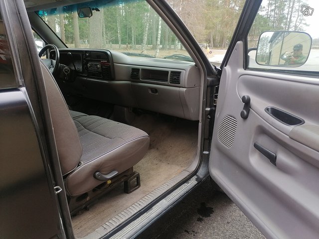 Dodge Ram 2500 12