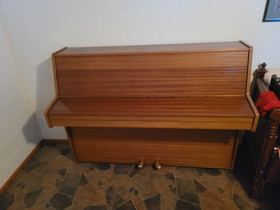 Piano, Pianot, urut ja koskettimet, Musiikki ja soittimet, Muonio, Tori.fi Piano, Pianot, urut ja koskettimet, Musiikki ja soittimet, Muonio, Tori.fi