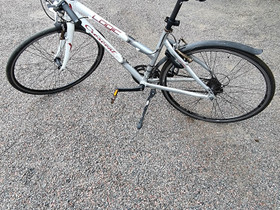 Cresent Hybridipyörä, Hybridipyörät, Polkupyörät ja pyöräily, Hämeenlinna, Tori.fi Cresent Hybridipyörä, Hybridipyörät, Polkupyörät ja pyöräily, Hämeenlinna, Tori.fi