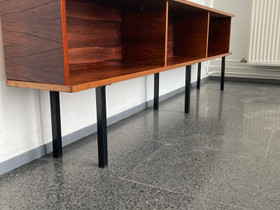 Palisanteri senkki/tv taso 70-luku, Hyllyt ja säilytys, Sisustus ja huonekalut, Kokkola, Tori.fi Palisanteri senkki/tv taso 70-luku, Hyllyt ja säilytys, Sisustus ja huonekalut, Kokkola, Tori.fi