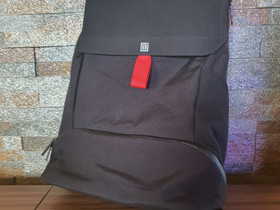 OnePlus Explorer -reppu, Slate Black, Laukut ja hatut, Asusteet ja kellot, Seinäjoki, Tori.fi OnePlus Explorer -reppu, Slate Black, Laukut ja hatut, Asusteet ja kellot, Seinäjoki, Tori.fi