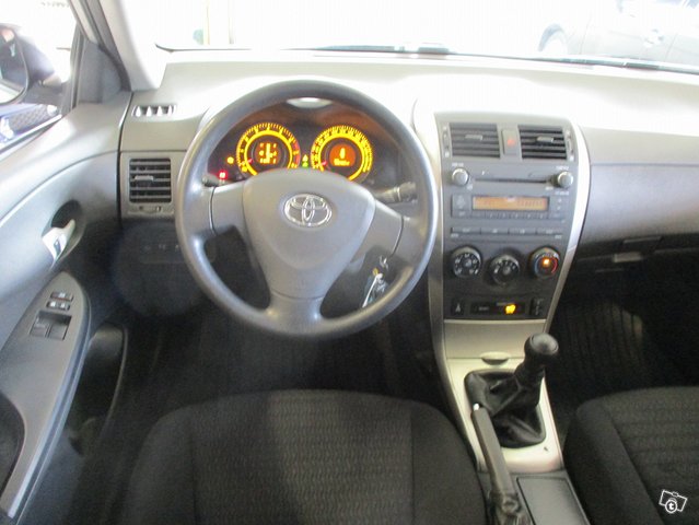 Toyota COROLLA 7