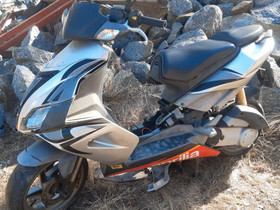 Aprilia sr50 osina, Mopojen varaosat ja tarvikkeet, Mototarvikkeet ja varaosat, Seinäjoki, Tori.fi Aprilia sr50 osina, Mopojen varaosat ja tarvikkeet, Mototarvikkeet ja varaosat, Seinäjoki, Tori.fi
