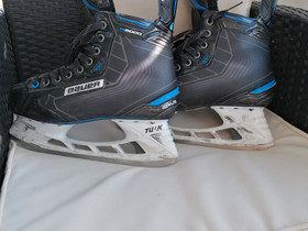 Bauer nexus N8000 (43), Jääkiekko ja luistelu, Urheilu ja ulkoilu, Liperi, Tori.fi Bauer nexus N8000 (43), Jääkiekko ja luistelu, Urheilu ja ulkoilu, Liperi, Tori.fi