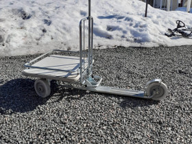 Potkulauta, Ulkoilu ja retkeily, Urheilu ja ulkoilu, Jyväskylä, Tori.fi Potkulauta, Ulkoilu ja retkeily, Urheilu ja ulkoilu, Jyväskylä, Tori.fi