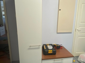 Kodinhoitohuoneen kaapisto, Kylpyhuoneet, WC:t ja saunat, Rakennustarvikkeet ja työkalut, Tornio, Tori.fi Kodinhoitohuoneen kaapisto, Kylpyhuoneet, WC:t ja saunat, Rakennustarvikkeet ja työkalut, Tornio, Tori.fi