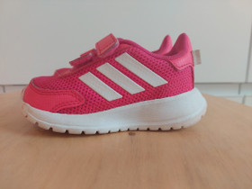 Adidas lenkkarit 21, Lastenvaatteet ja kengät, Espoo, Tori.fi Adidas lenkkarit 21, Lastenvaatteet ja kengät, Espoo, Tori.fi