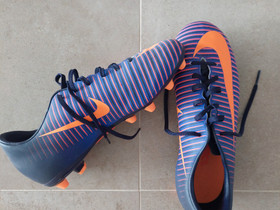 Nike Mercurial nappikset 38, Jalkapallo, Urheilu ja ulkoilu, Rovaniemi, Tori.fi Nike Mercurial nappikset 38, Jalkapallo, Urheilu ja ulkoilu, Rovaniemi, Tori.fi